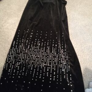 Elegant Black Evening Gown with Silver Accents